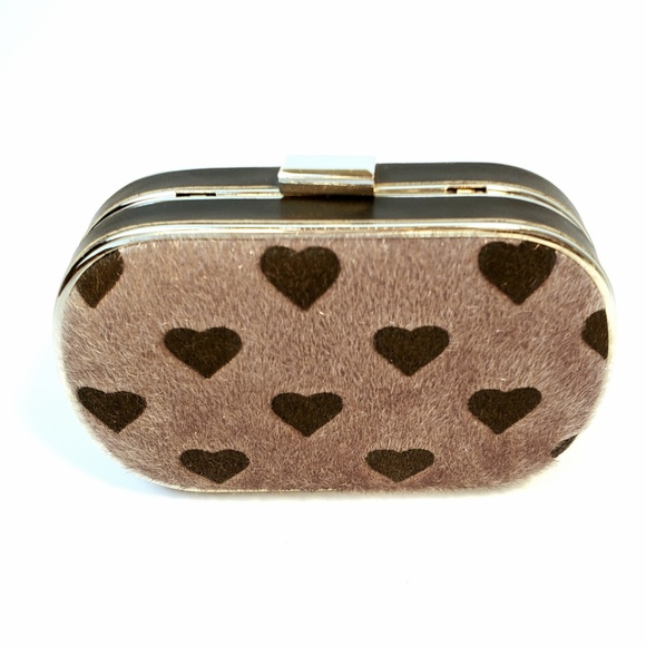 Beth Jordan heart print clutch bag w/ chain - Picture 8 of 8